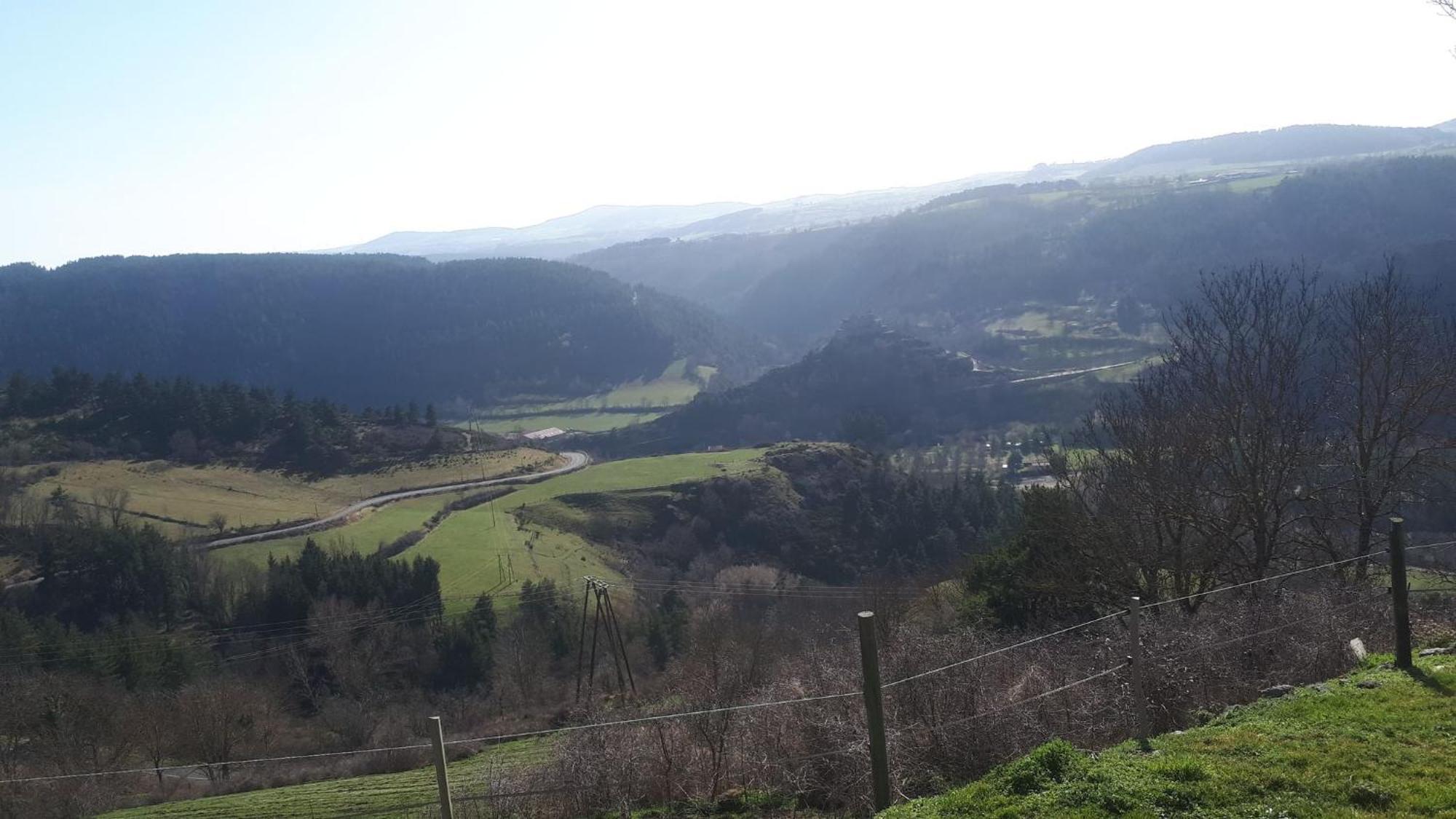 Saint-Martin-de-Fugeres Le Petit Chalet Du Macquart P.O.A. Ranch, 2 A 3 Pers, מראה חיצוני תמונה